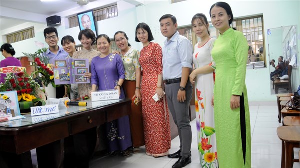 [2020-11-18] Hội thi cắm hoa
